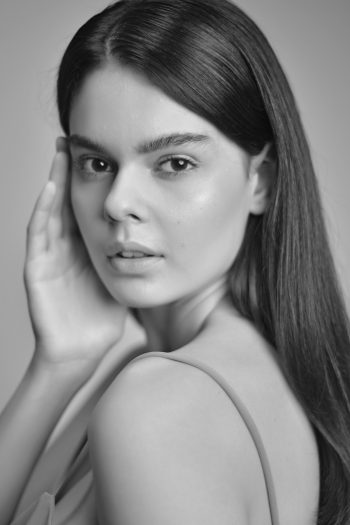 MARIANA NICOLETTI MARIANA NICOLETTI
