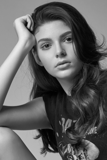 YASMIN DEZAN YASMIN DEZAN