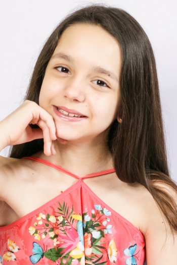 JULIA OLIVEIRA JULIA OLIVEIRA
