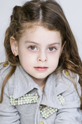 ELORA DE ANDRADE ELORA DE ANDRADE